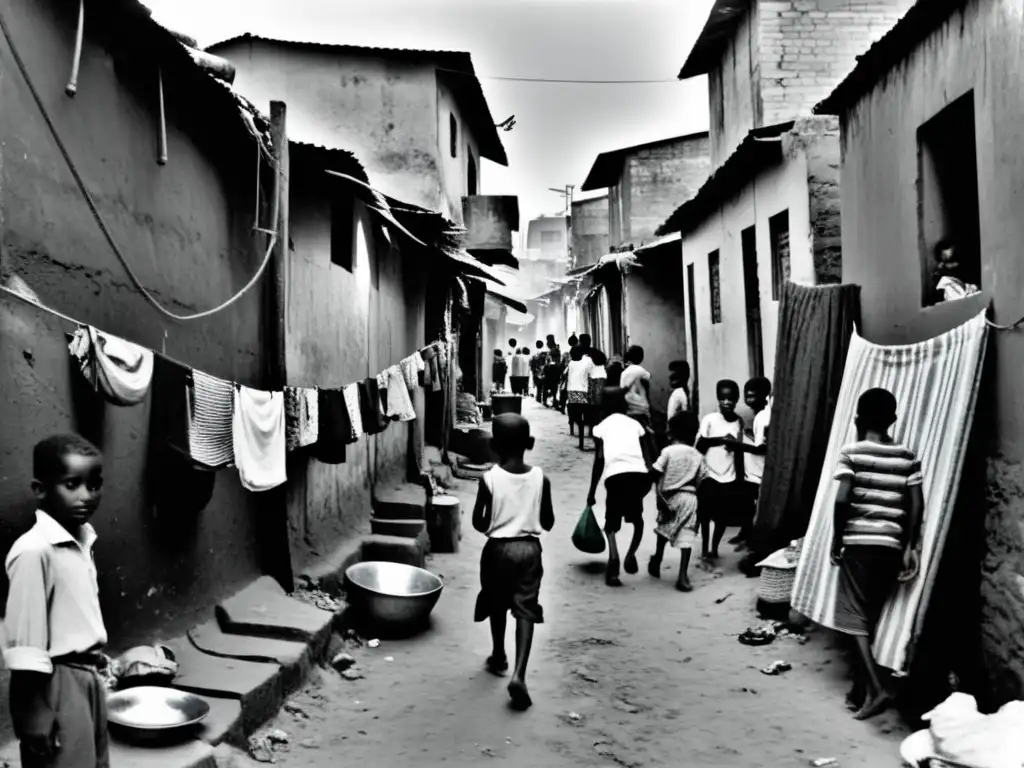 Imagen en blanco y negro de un barrio urbano abarrotado, reflejando la dura realidad de los derechos humanos y la pobreza extrema a escala global